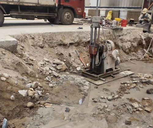 林芝公路下沉压浆